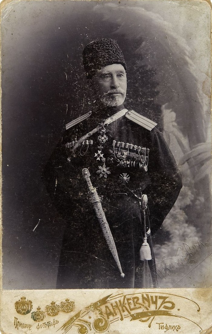 Казачий полковник, форма